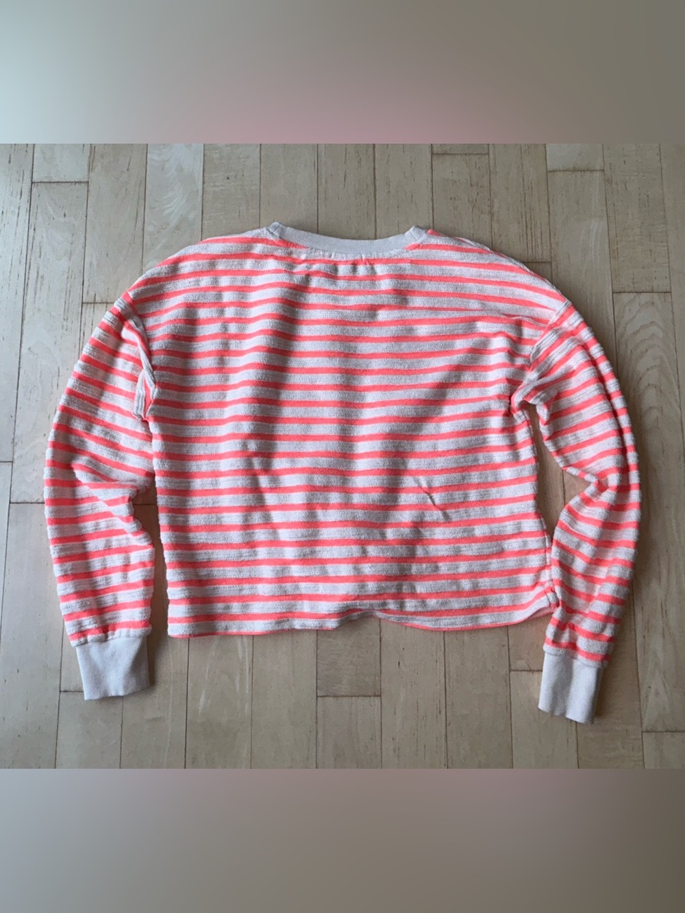 Evereve Women’s Noah Stripe Sweatshirt Neon Coral/Cream Oversized Size Medium - Picture 7 of 15